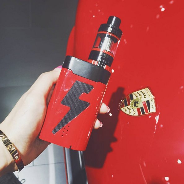 Kanger_info's tweet photo. What a nice #StarterKit ! Are you #vaping with #Kanger #Five6 #Kit ? https://t.co/LVoybxo3yN⦠#Vape #VapeLife #VapeStyle #ecig #Vapekit https://t.co/4zIZgUIZWX