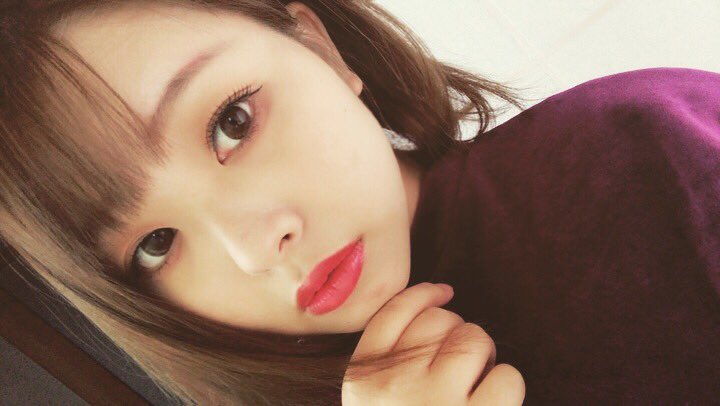 みずよってぃー A Twitter 私の場合 詐欺メイクよりも詐欺写メな気がするから 盛れる自撮りの仕方だったらめちゃくちゃ語れる気がするww 1 2枚目 他人撮り 3 4枚目 自分撮り みずよってぃー A Twitter 私の場合 詐欺メイクよりも詐欺写メな気がするから 盛れる自撮りの仕方だったらめちゃくちゃ語れる気がするww 1 2枚目 他人撮り 3 4枚目 自分撮り