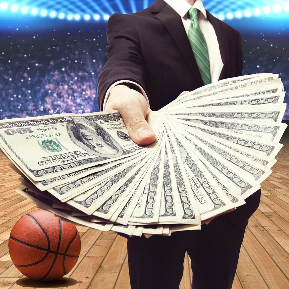 ixgeneration90's tweet photo. Check out this iPhone/iPad game I'm playing called Basketball Agent. https://t.co/juJLgoWBcG https://t.co/yVHRbuAHhD