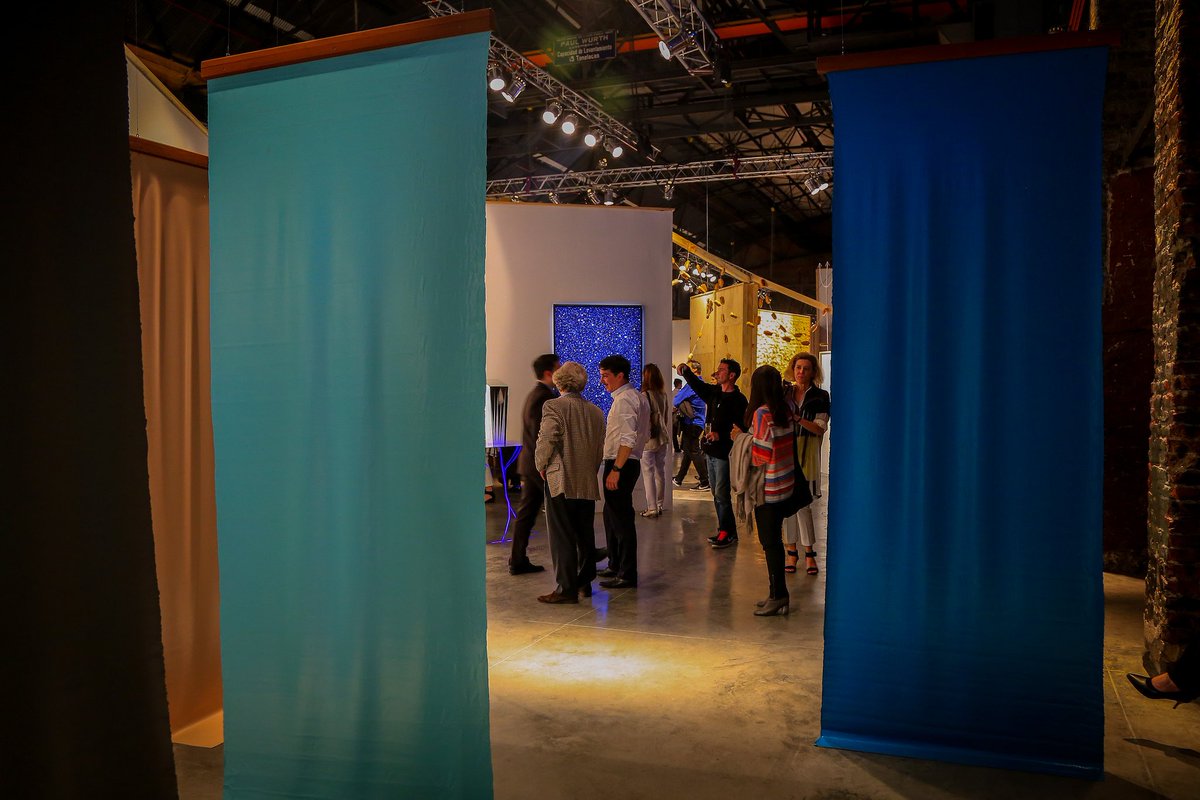 arteba's tweet photo. ¡Gracias por venir a #arteBAFocus! 20 mil personas se acercaron este fin de semana para recorrer 31 galerías arg. Hasta la próxima edición. https://t.co/VEGpo6WFSe