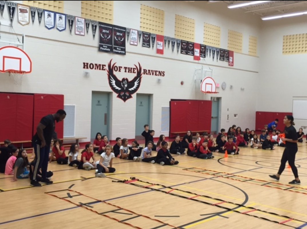 sra_ycdsb's tweet photo. @YouthTrainingC visited our school gymnasium today. Grade 4 students partook in various fun and challenging exercises &amp; workouts routines. #fitness #motivation #teamwork https://t.co/PQKQkqRNAp