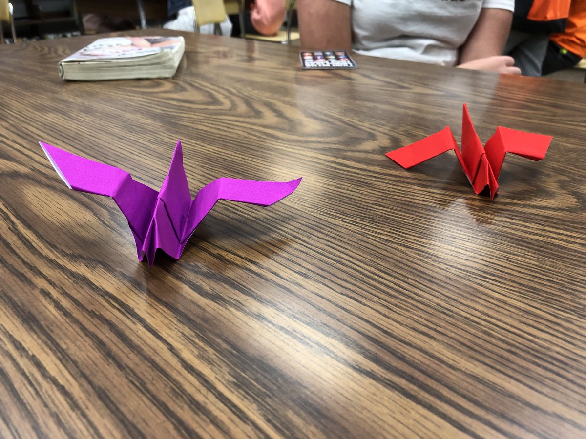 FPLibrary111's tweet photo. Our first Maker Space week!  Sixth grade tried Origami and Connecters!  #STEAM https://t.co/9anOTZvsh3