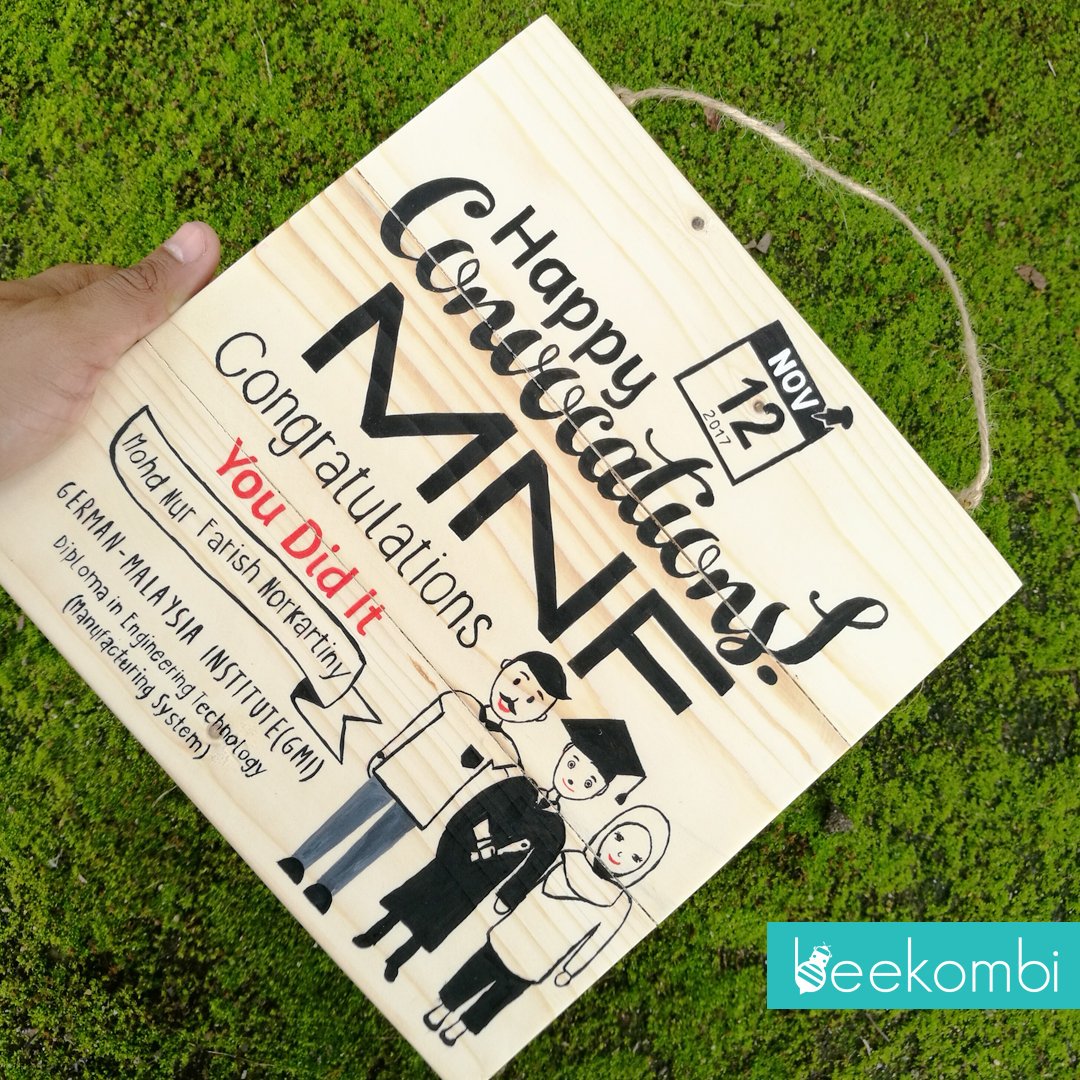 beekombi's tweet photo. #ConvocationGift meh order sesuatu yang lebih istimewa untuk rakan kalian. murah dan bebaloi, COD je untuk org ktn https://t.co/ouNTmpsb13 https://t.co/oYFCggOiAo