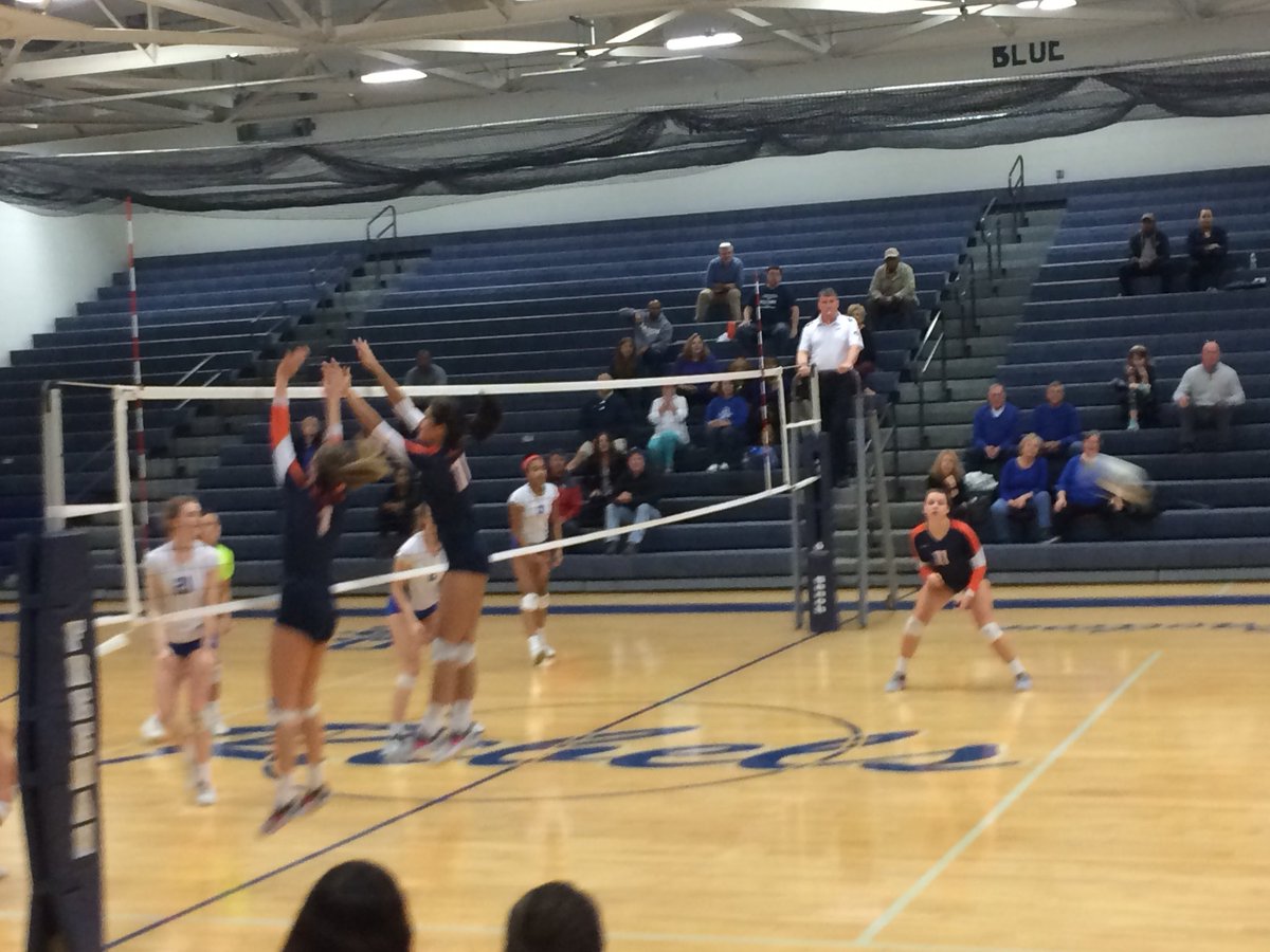 <a href="/AtleeGirlsVB/">Atlee Girls VBall</a> take 4th set &amp; match from @LD_Girls_Vball 25-15. Lots to be proud of #CFeds! Great season! @LDHSAthletics <a href="/hanoversports/">HanoverSports (from RVA Sports Network)</a>