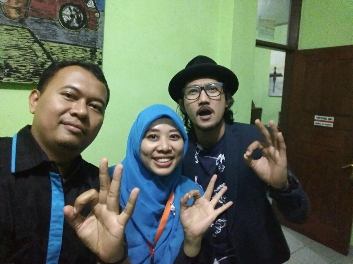 nknakhrn's tweet photo. Bertemu dgn org2 hebat yg peduli pd sesama itu punya sebuah sensasi tersendiri dlm nurani #salamGenRe #SandyCanester https://t.co/gCvA3PpNCC