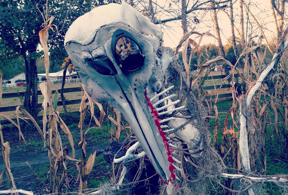 attractionchasr's tweet photo. #hauntedhuntclubfarm #behindthescenes https://t.co/3OAIfTZX5j