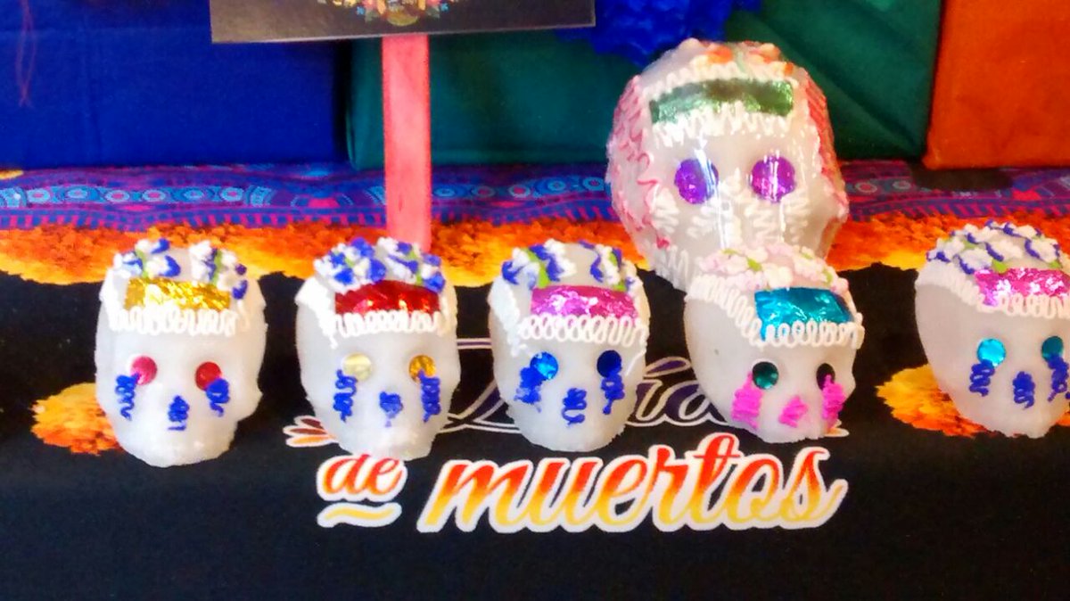 PdelCarmenTV's tweet photo. #FestivalVidayMuerte Ya inició el festival de #DiaDeMuertos más bonito de #Mexico @XcaretPark. Cartelera: https://t.co/h795hAZI0f 💀💐 https://t.co/ibs8JjHkte