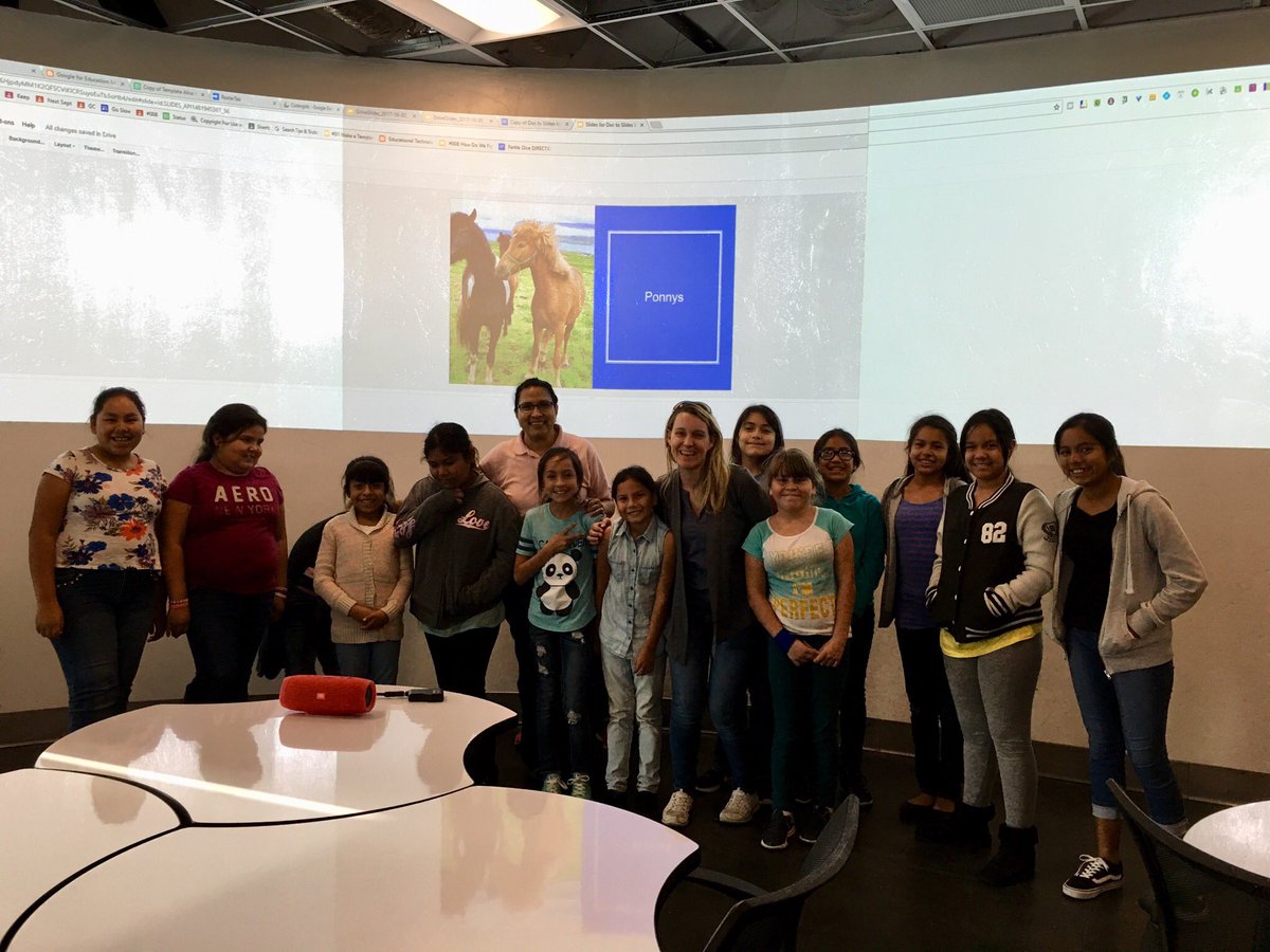 FUSDCoderGirlz's tweet image. @alicekeeler “Coding is like a magic!” Rowell @FUSDCoderGirlz had a great time with her. Thank you Alice!
