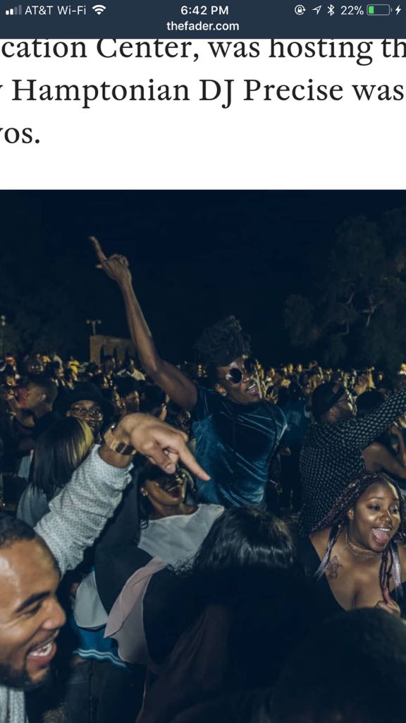 modelwalk90's tweet photo. . @thefader RT @modelwalk90: THE REAL HU #Hampton 🌊⚓️💙 #HomecomingByTheSea #HUHC2017 @_HamptonU @djenvy @OPhiOXIV https://t.co/gjZiHa0uOb