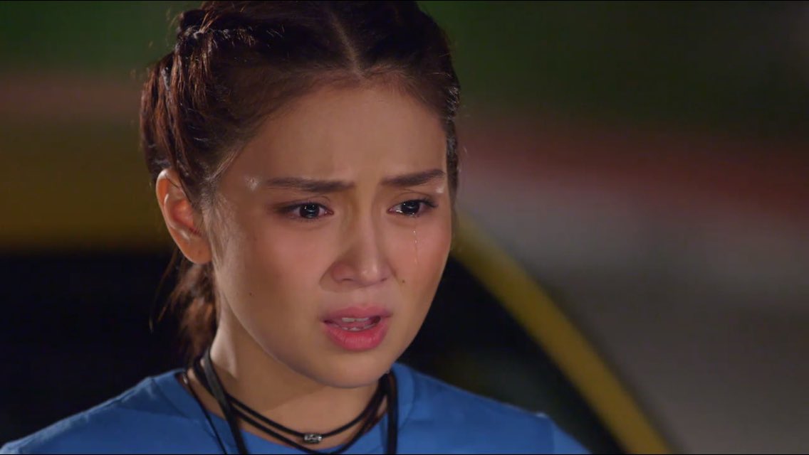 gottalovecoal's tweet photo. @bernardokath You can see in her eyes, How hurt it is. @bernardokath 👍🏻👏🏻

#LLSBigQuestion https://t.co/Vwejp2nxKg