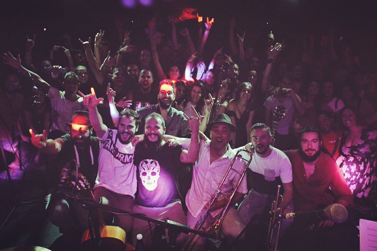 Familia lo que vivimos en Granada el sábado pasado no tiene nombre... 💚 No podemos ser más felices y sentirnos más afortunados! Gracias🤘🏼