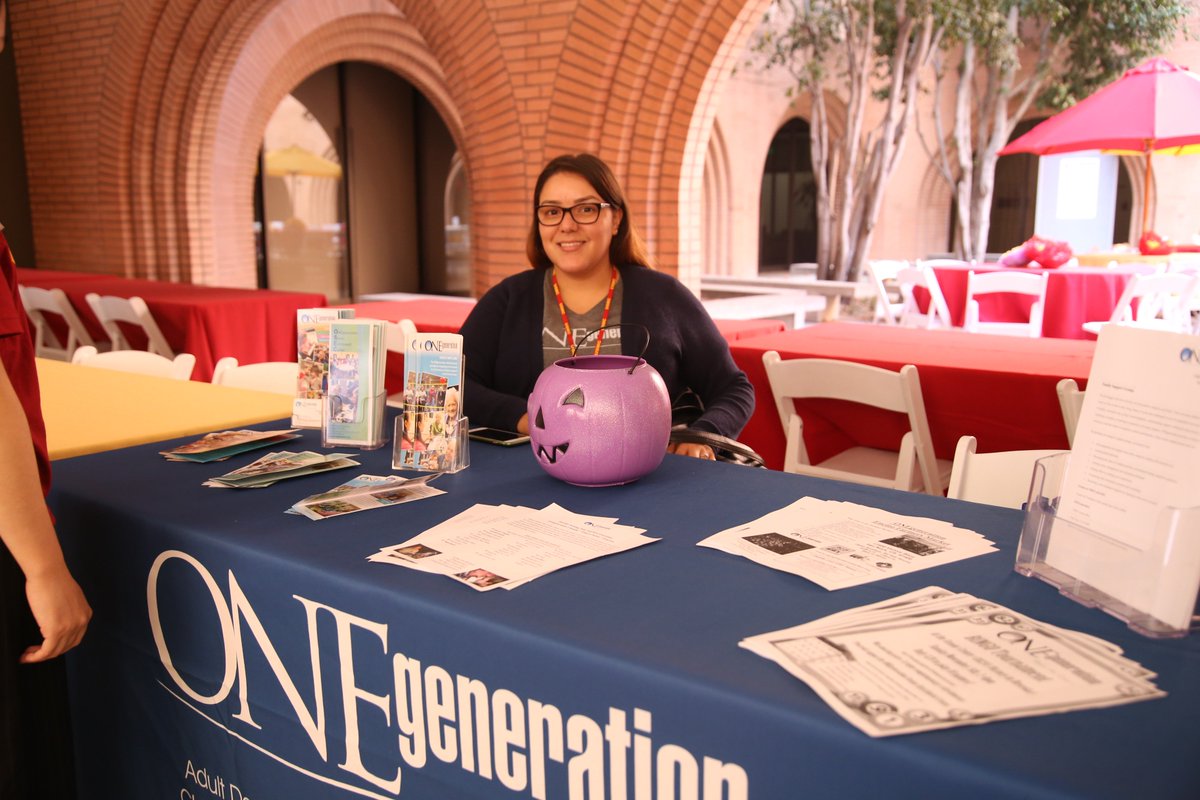 ONEgenCares's tweet photo. @ONEgenCares was honored to be at the 17th Annual Caregivers CALM Conference at USC this weekend. #calmconference, #caregiverssupport, https://t.co/0Sm9uaYCaX