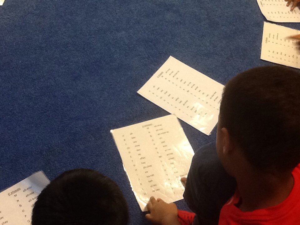 aaee_specials's tweet photo. #aaekind are learning the Spanish Alphabet https://t.co/KwrG2JsVra