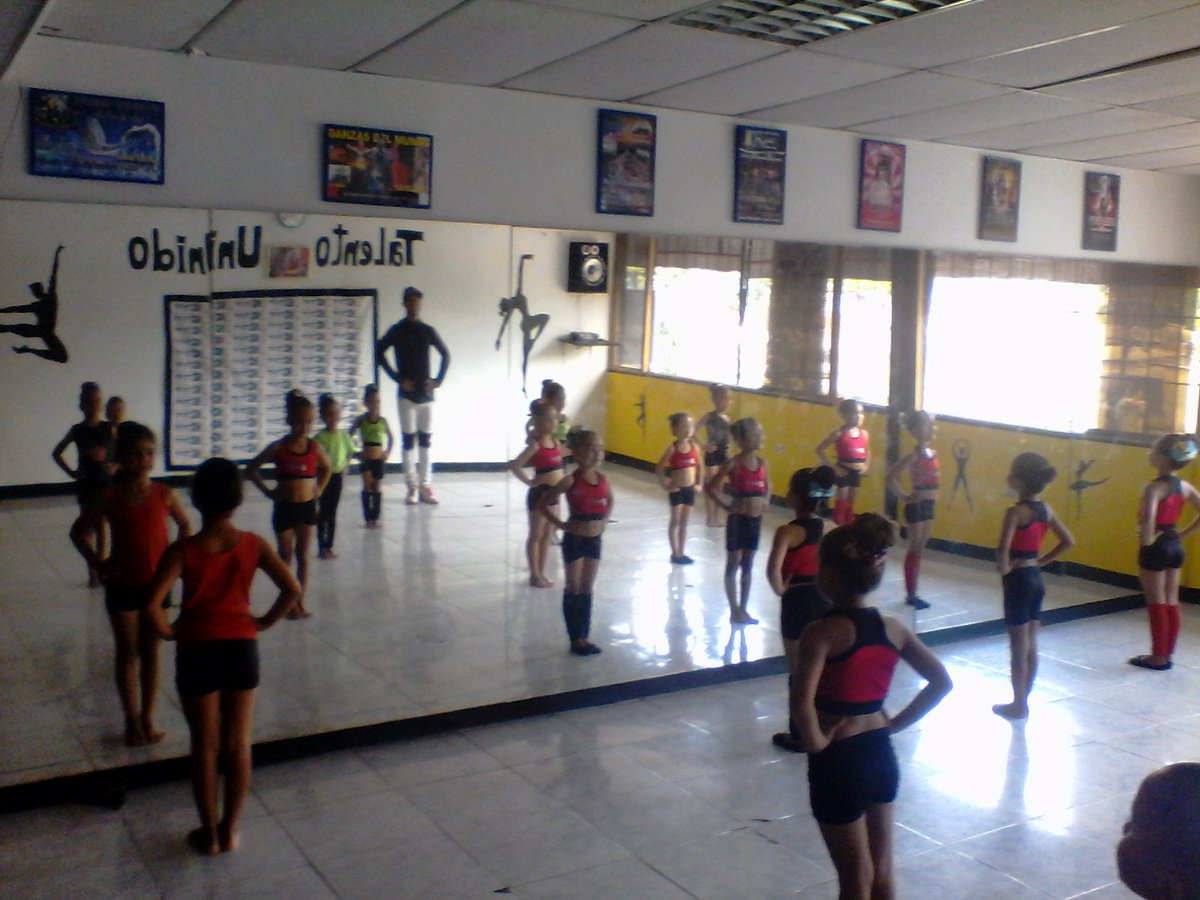 TalentoUnido's tweet photo. Buenas Tardes para  Todos Super Activas Nuestras Niñas del Nivel Pre Infantil...
#Lunes #Dance #Pasion #Vnzla #Likes https://t.co/S8HNGMCNf0