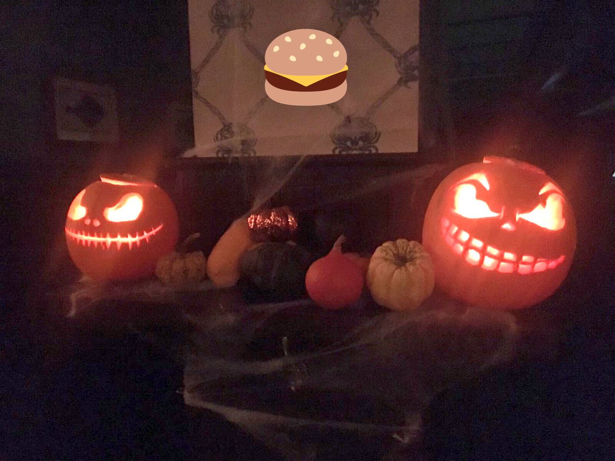 TheAdCod's tweet image. #burgertuesday @TheAdCod all #day for @SpiritHalloween. We dare you to come...🕷🕸🍔