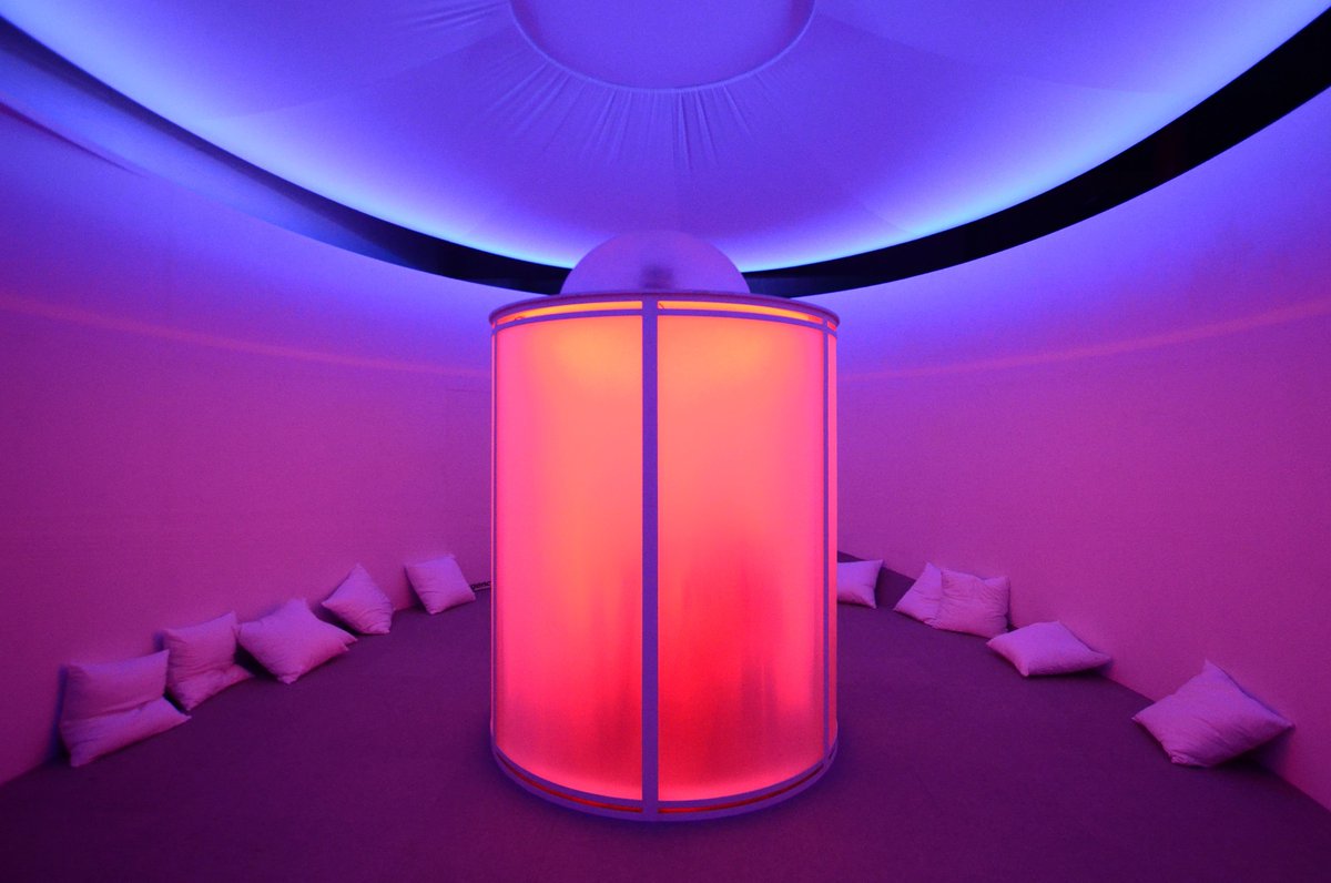 wgsn's tweet photo. Manifest 1.0 is changing the way we experience music https://t.co/cEL0B0ah5w https://t.co/LiKyy63gNW