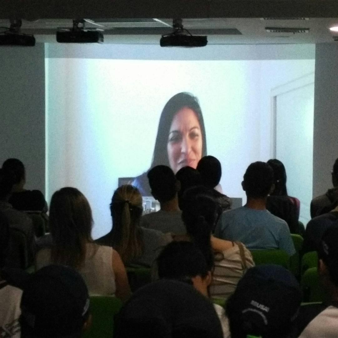 FTMovistarVE's tweet photo. Realidad aumentada vs. Realidad virtual temas destacados en Arte y Realidad Virtual #usembassyve #artinvr #arterv #MegaSalaDigitalMovistar https://t.co/NPjLgcn5j3
