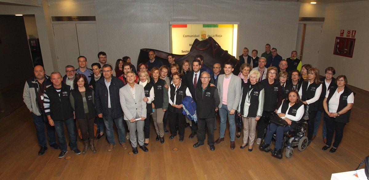 LRTArnedo's tweet photo. Gracias, @lariojaorg; gracias, @fund_cajarioja; gracias, @aytoarnedo; gracias, voluntarios y trabajadores; gracias a todos. 😀👏👏
#LRTArnedo17 https://t.co/e2ljZuA2k1
