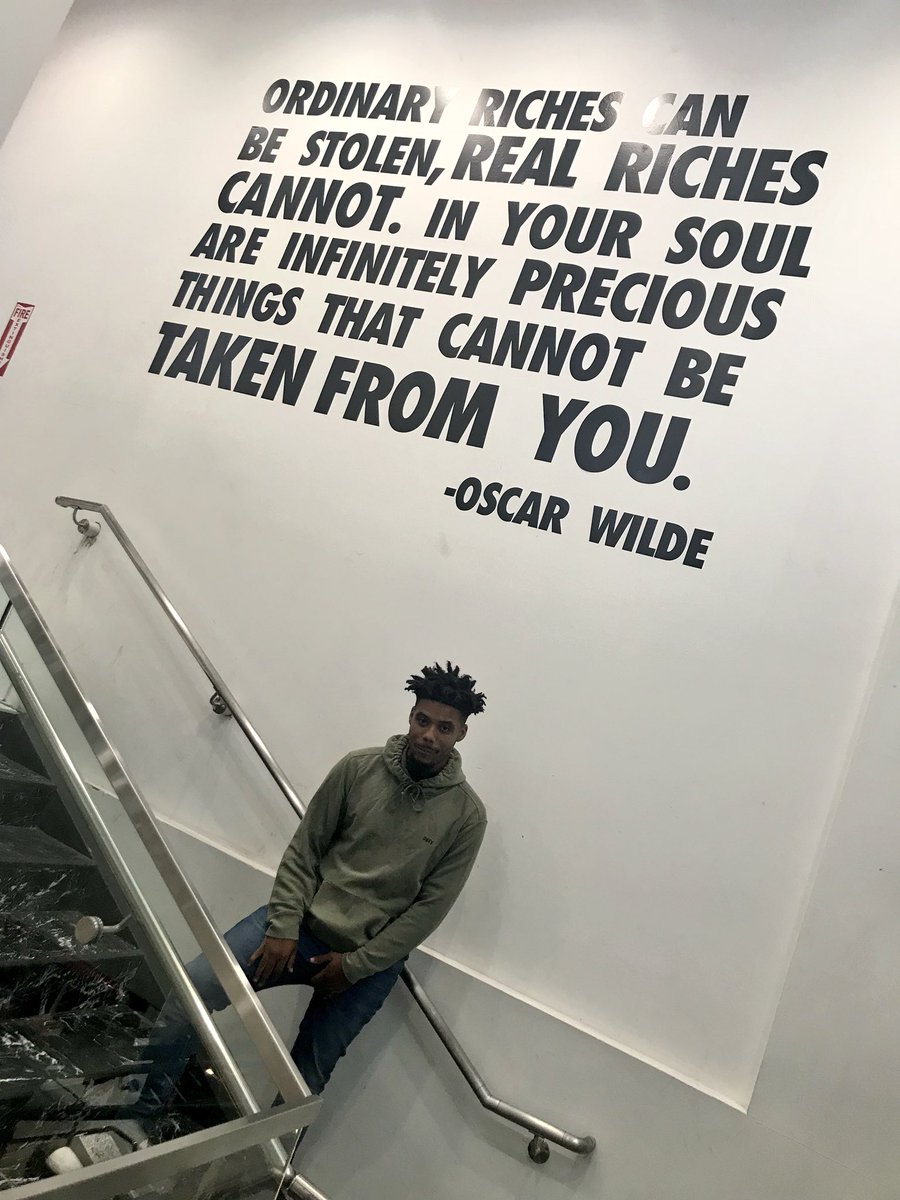 PrezDontCare's tweet image. HOLLYWOOD 🖤🎬 #STARsound #STAReverything