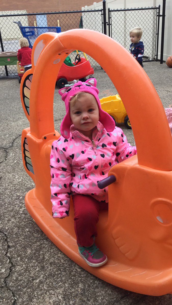 SHBD_Mentor's tweet photo. Play time! 
#childcare #ohio #smallhands #bigdreams #littledreamers #mentor https://t.co/H4Fczc1r4X