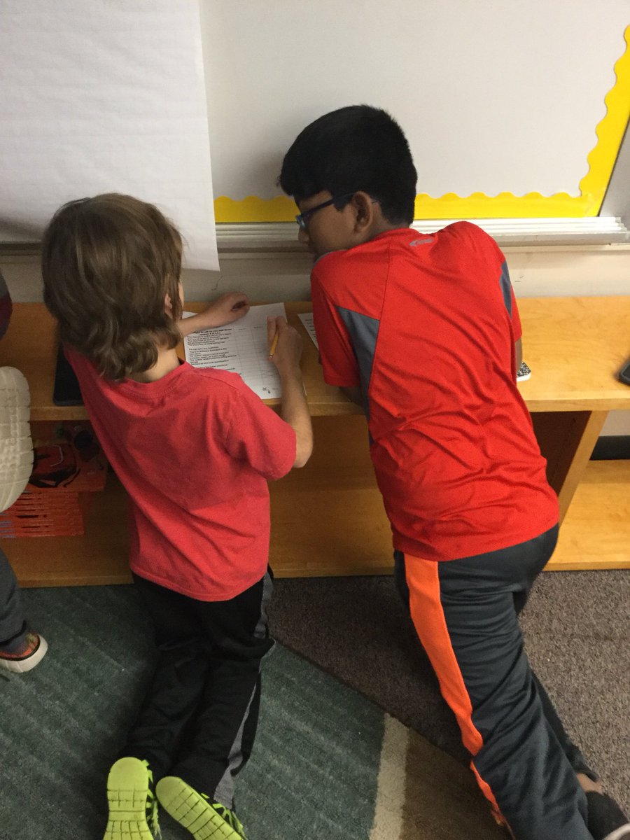 bvallison5's tweet photo. Peer editing personal narratives today! #BVRox https://t.co/vCUftDqc8X