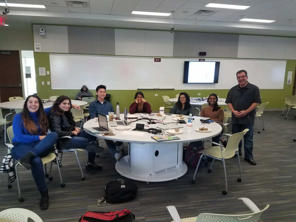 FirstInsights's tweet photo. Thanks to #UMassAmherst for enabling our #UXResearch Bootcamp with @LonTaylor this weekend! Training the next generation of UX'ers! #UX https://t.co/rradLw6enK