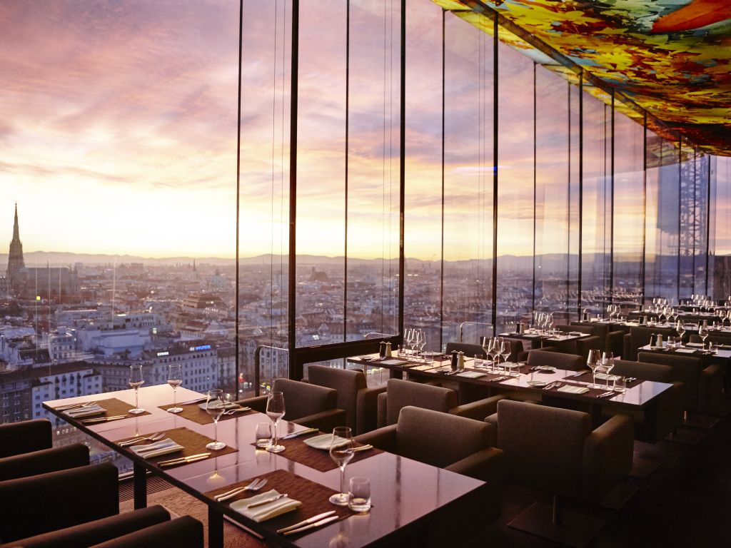 ateliersjnouvel's tweet photo. "L'architecture est l'art d'apprivoiser les contraintes. De poétiser les contradictions." Jean Nouvel #AJNwork @SofitelVienna https://t.co/bA0YxJRLYX
