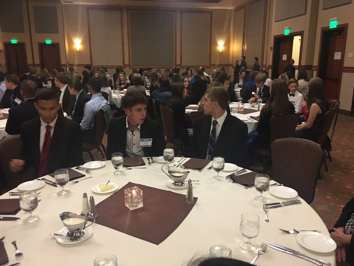 FblaMcnary's tweet photo. Etiquette Dinner at #OLI2017
Do you know what each fork and knife is for? https://t.co/p1myReejsR