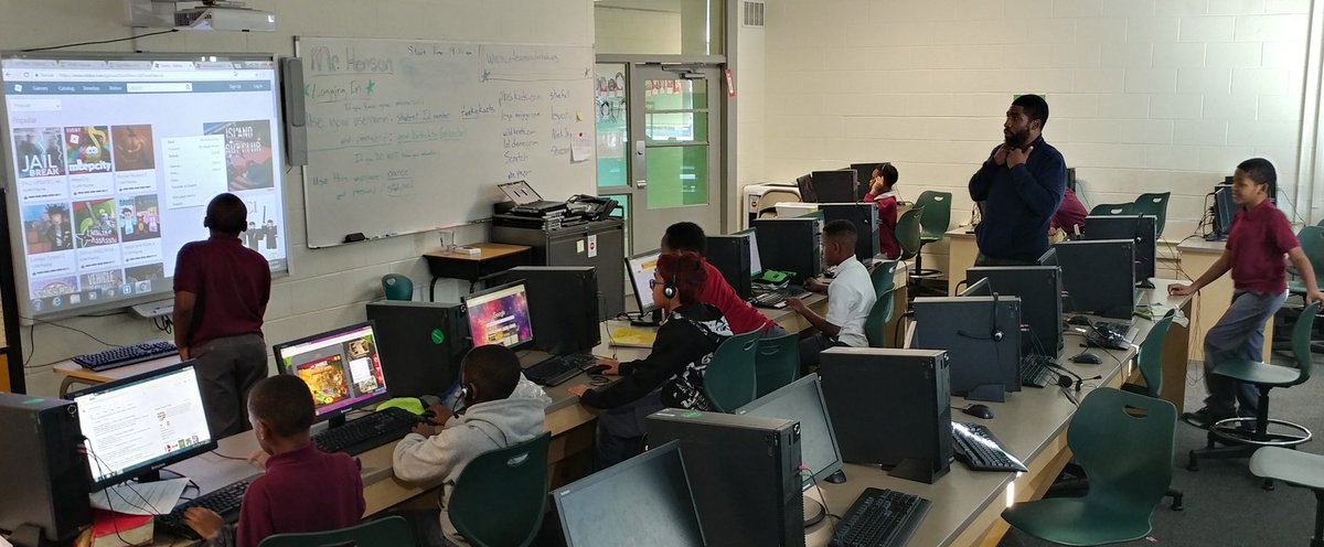 JOWES_SEM's tweet image. @JOWES_SEM #CardinalCoders in the middle of a peer review lesson on html coding... Taking on the challenge of rebuilding @JOWilsonDC website