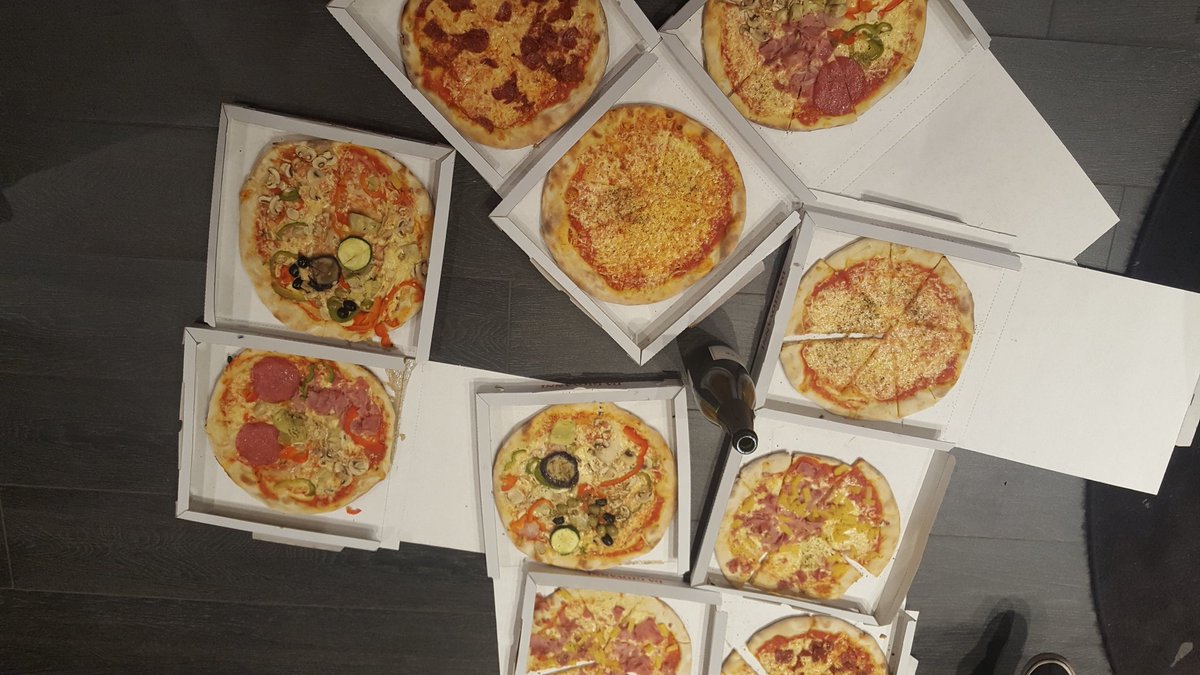 DoutzenProductParty#TeamLeysstraatTeamWijnegemandTeamFlagtogether 💪 <a href="/CarolineCaropms/">caroline pannemans</a> <a href="/HeidiBeek/">Heidi van der beek</a> @Dimitri_HKM