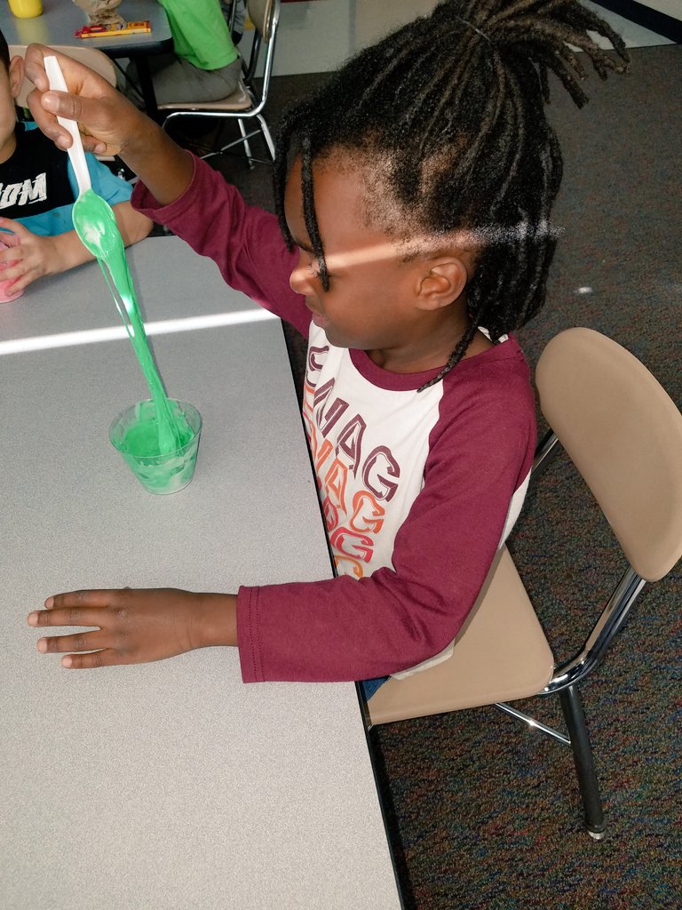 KBrownWCPSS's tweet photo. Mrs. Williams and Ms. Brown's #Kinders made slime. #properties #IBplanner
@stacyawilliams2
@smithmagnetes
@WakeESM
@iborganization https://t.co/mP44dU30JI