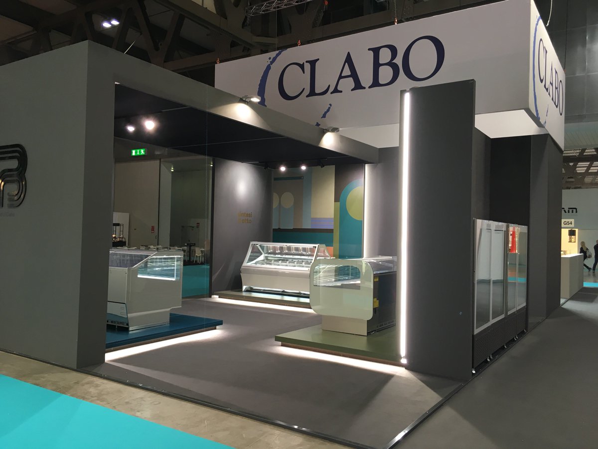 ClaboUSA's tweet photo. Clabo’s 3,000 square foot booth at @HostMilano 2017 featured the industry’s newest styles and most innovative showcases. #displaycase #clabo https://t.co/tz3DkqLGkS