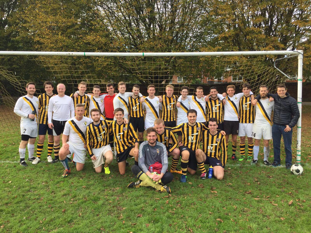 AFCBrasenose's tweet photo. Cracking weekend back in Oxford recruiting. Football the real winner, as always #blackandgold  #brasenose https://t.co/zA5BF2sOuj
