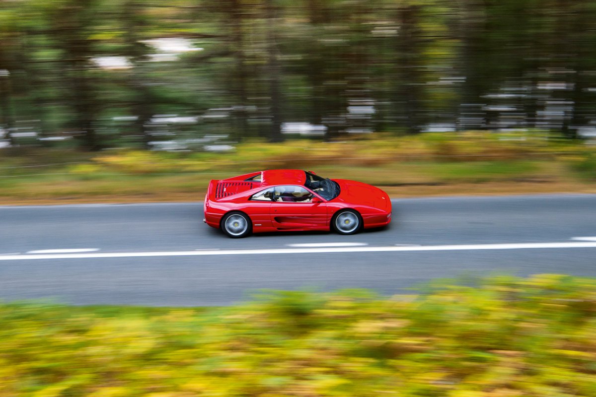Neat and elegant Ferrari F355
#Rentarace #Ferrari #supercar