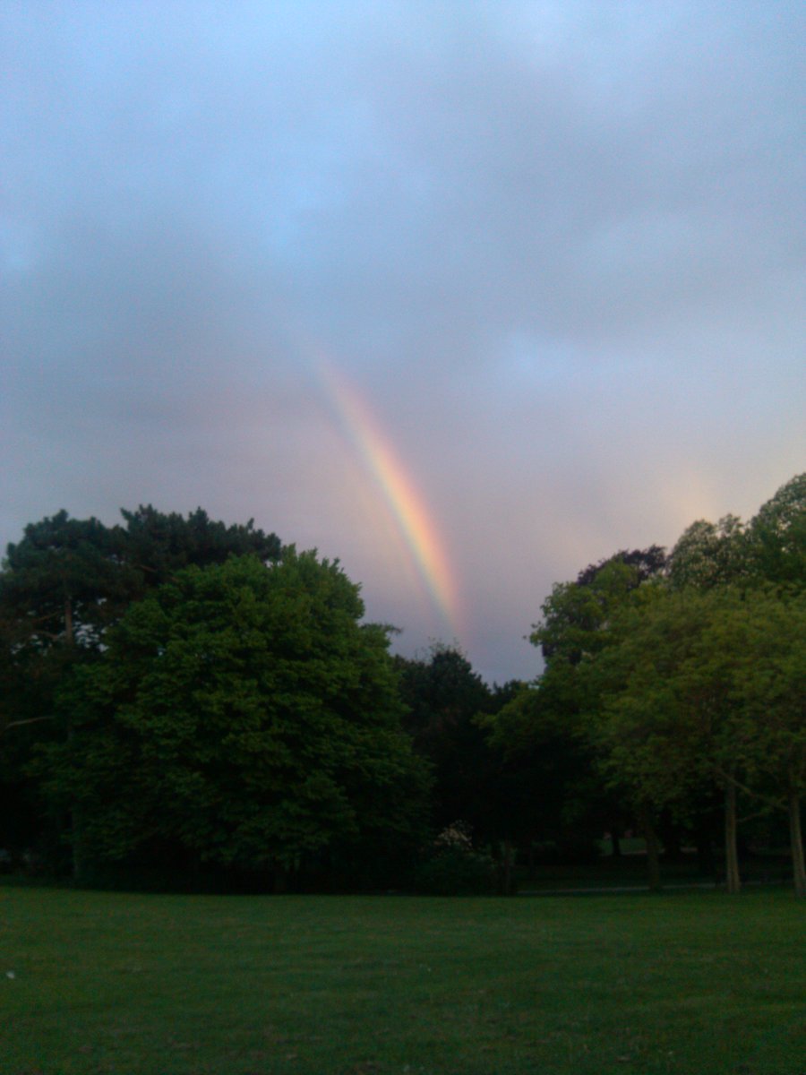 traceee427's tweet photo. Acroíris en Fráncfort🌈 #ComparteTuAcroíris #LaRisaEsBonita663 #Acroíris #Frankfurt @LaVidaChaChiOfi https://t.co/r51toeFjR9