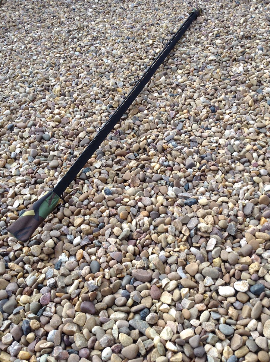 Peakangling's tweet photo. 11-13 foot Camo or green elasticated tip tops, fleece lined £8.99 each including postage. https://t.co/FlEtdOqMQW