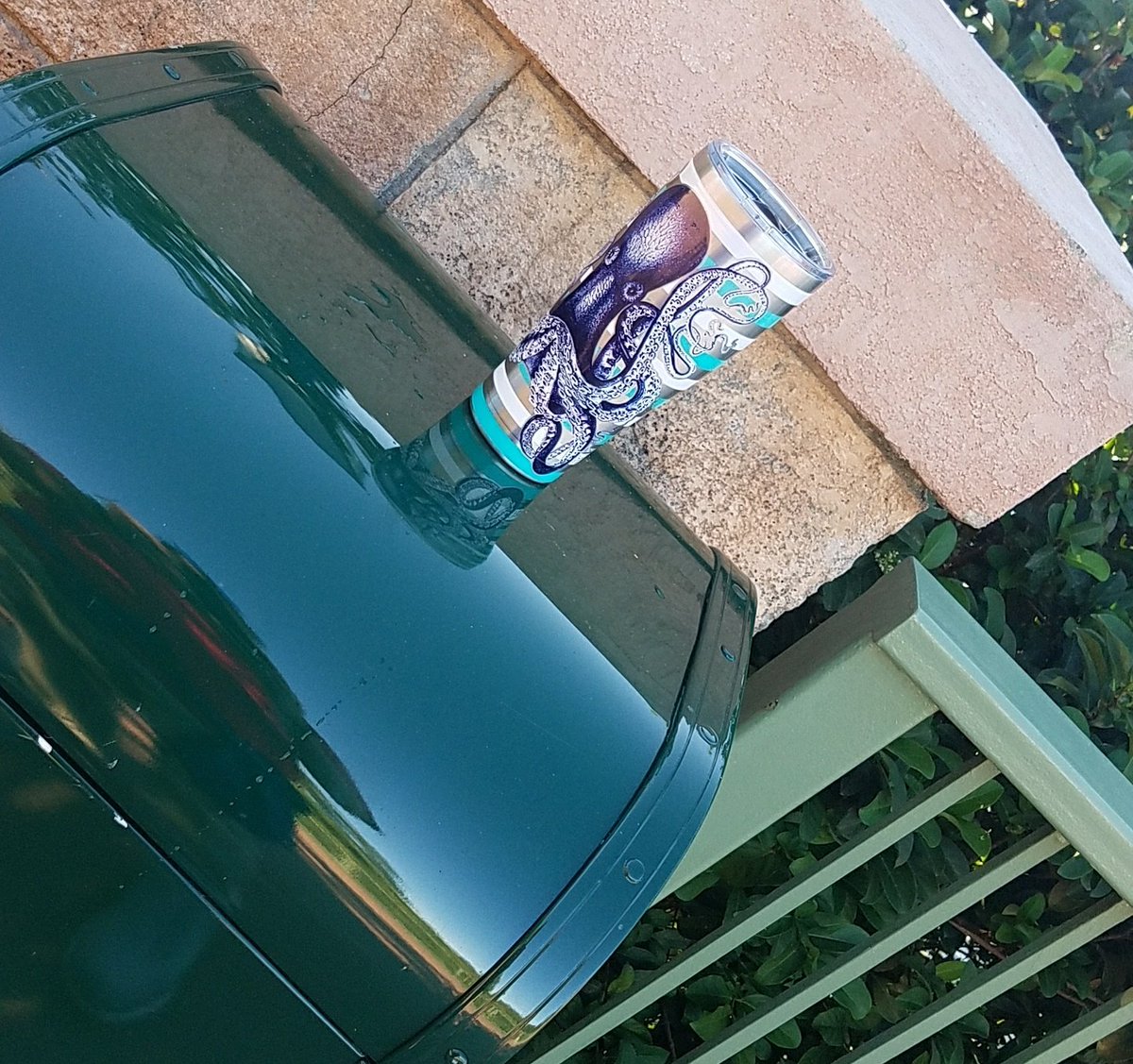 Who's ready for the premiere event of Wine and Dine weekend?  #EatingOnTrashCans2k THIS SATURDAY. See 3 O'clock Parade Rum Runners FB 4 info