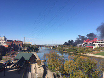 EmilyNaff's tweet photo. #Nashville #fire https://t.co/HH3fOmDpDe