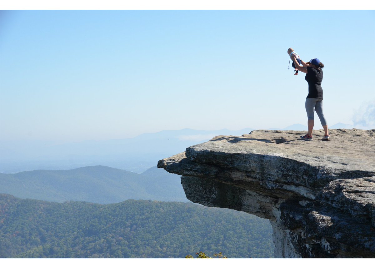 travthroughlife's tweet photo. A2: Our recent hike to McAfee Knob on the AT gave us a pretty awesome view! #simbababy
@lauren_bylauren @BradtGuides #TRLT @visitvbr https://t.co/Fi6ulAt0wh
