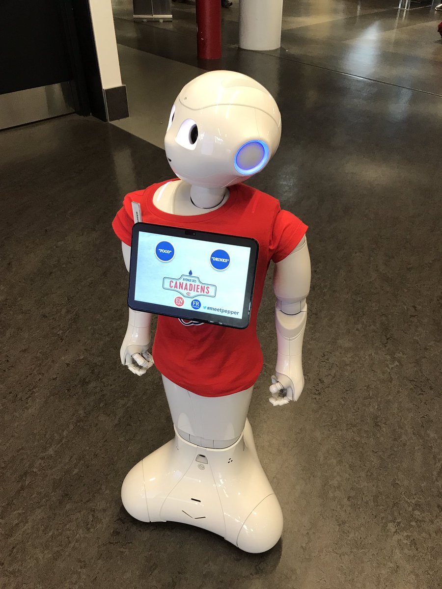 michaelsulrich's tweet photo. Passing through @aeroportsMTL and ran in to a familiar face @atbfinancial. Helped us learn all about @CanadiensMTL menu items! #meetpepper https://t.co/gQkZ6XhpDL