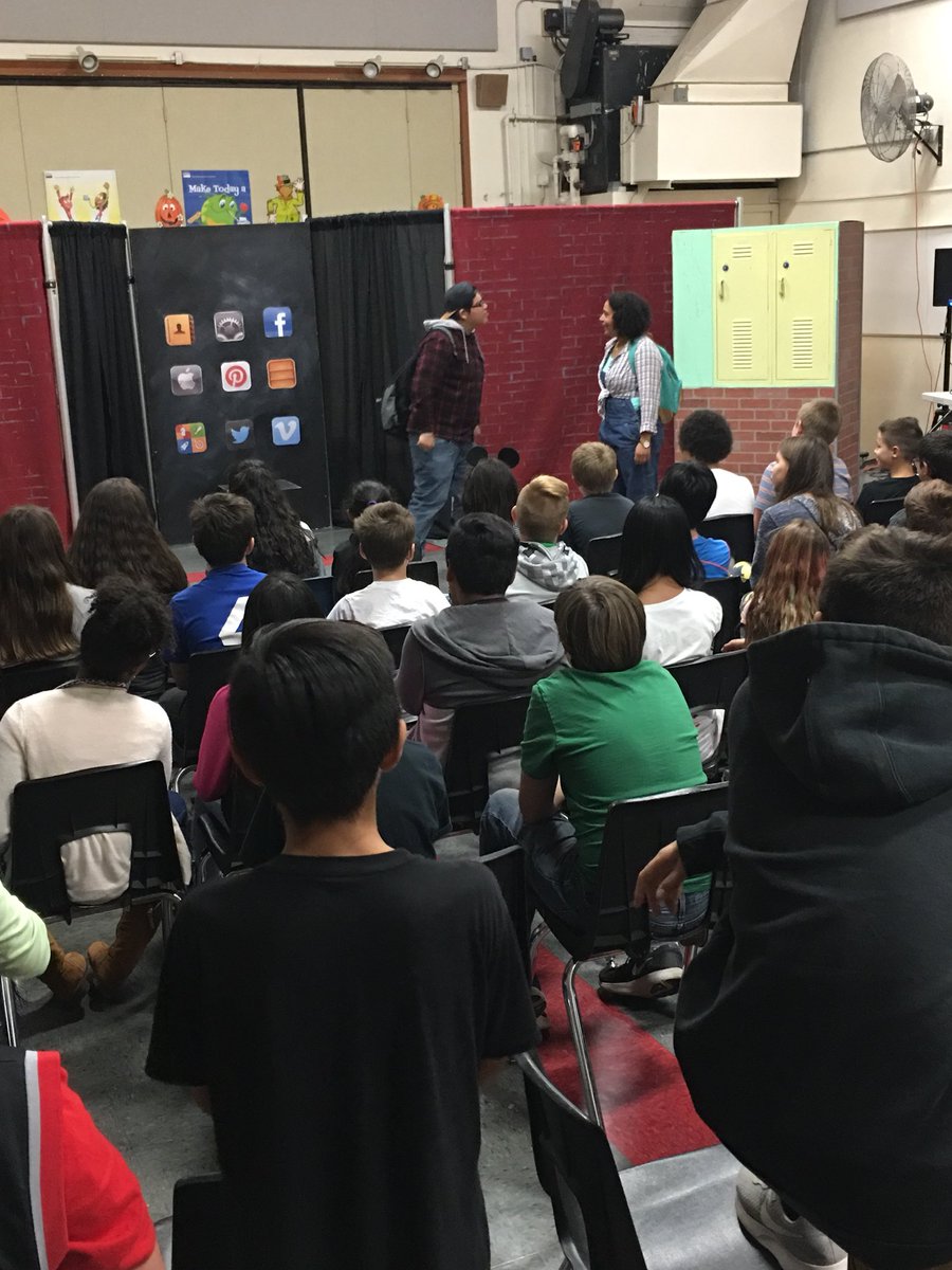 brookwoodbobcat's tweet photo. TY @OCTportland & Kaiser ETP for empowering our Ss to make wise decisions on social media. #HSDchat #StopCyberbullying https://t.co/lyAqHg1Me0