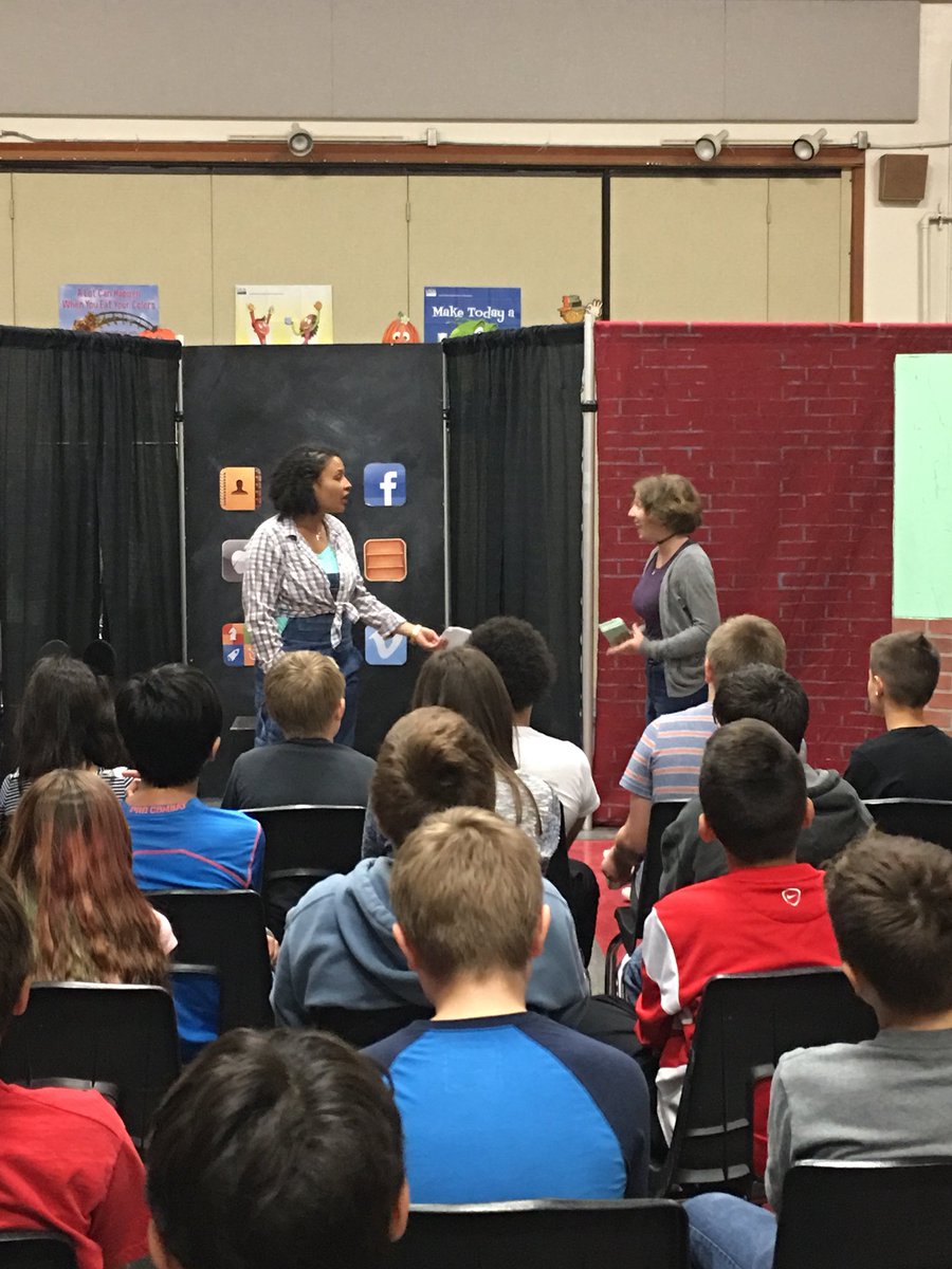 brookwoodbobcat's tweet photo. TY @OCTportland & Kaiser ETP for empowering our Ss to make wise decisions on social media. #HSDchat #StopCyberbullying https://t.co/lyAqHg1Me0