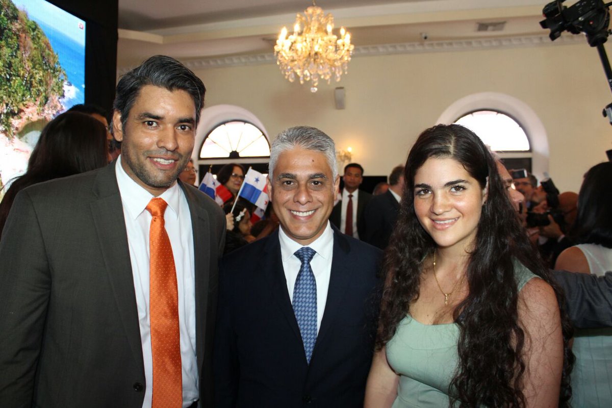 Gracias: Pdte <a href="/JC_Varela/">Juan Carlos Varela</a>, <a href="/PresidenciaPma/">Presidencia de la República de Panamá</a> VP <a href="/IsabelStMalo/">Isabel de Saint Malo</a> <a href="/CancilleriaPma/">Cancillería de Panamá</a> <a href="/NavarrodeArango/">Maria Luisa Navarro</a> <a href="/JorgeArraijan/">Jorge Luis González</a> @SecMetas escuchar <a href="/EnviroNor_PA/">EnviroNor Panamá</a>