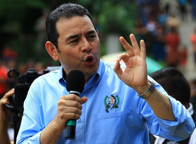 ElMetropolitan1's tweet photo. Presidente Morales destaca labor humanitaria del Ejército de Guatemala durante gira de… https://t.co/VjwtHu182K https://t.co/sS1zA70jXy