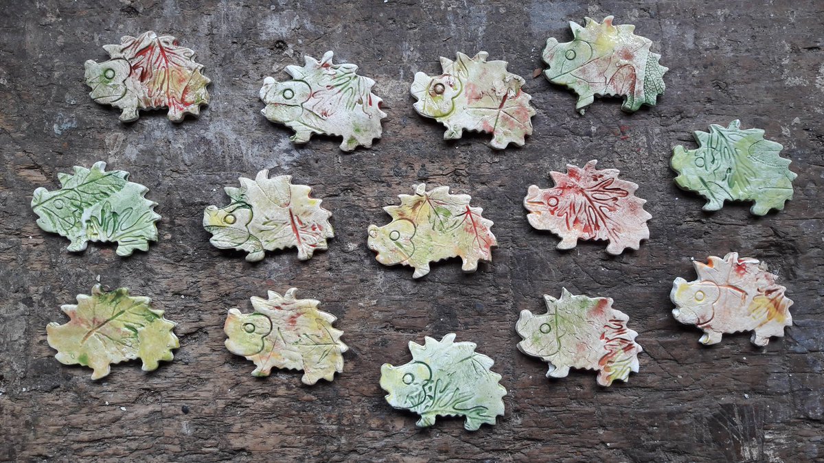 CreativeClayFor's tweet photo. Fun at Tolpuddle craft fair #creativebizhour lots of Christmas decorations and hedgehog brooches sold. @CreativeBizHr @ClayCrafting https://t.co/sliHqKFk9Y