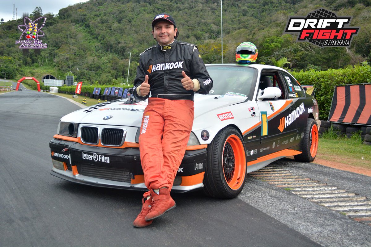 DriftFight's tweet photo. Piloto Marcio Kabeça @DriftFight #marciokabeca #driftfight #drifting https://t.co/HaGgY16TWn