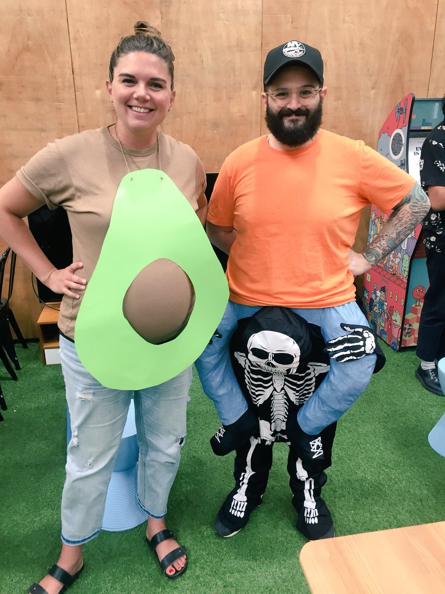 Melbourne_CM's tweet image. Our #cmmelb team lead @KatieBoyts &amp;amp; chapter host Jeremy from @jackywinter rockin the #Halloween vibes today #CMPioneer