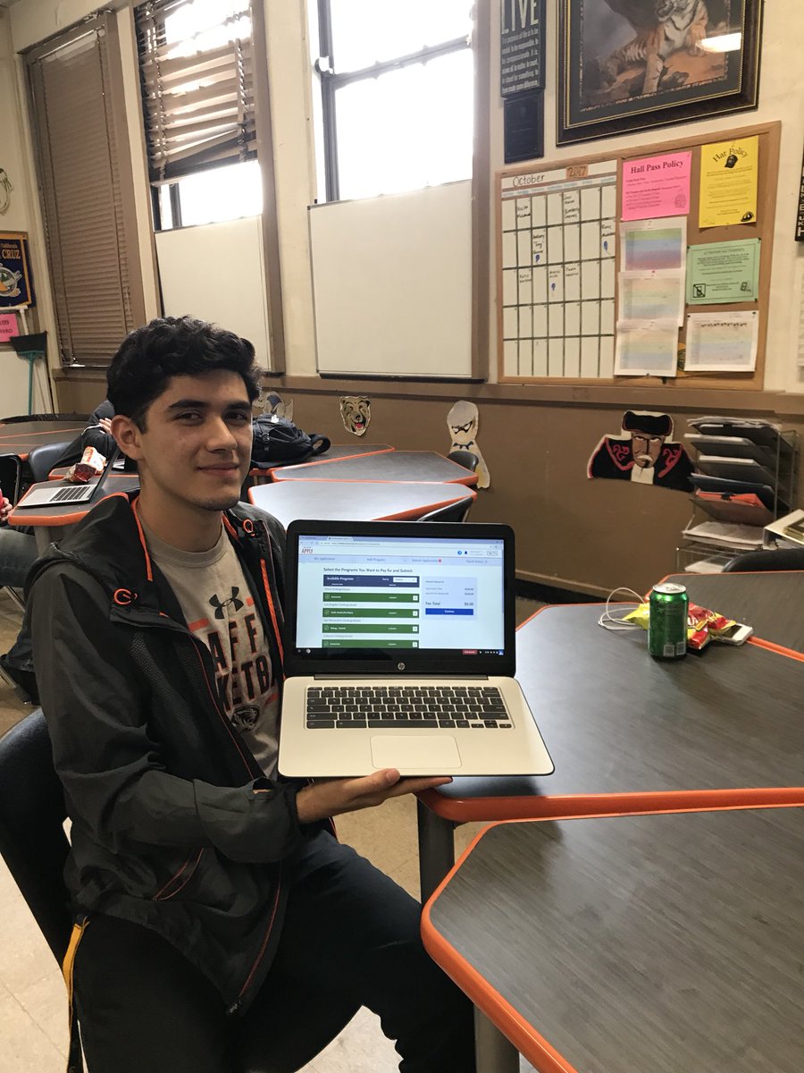 ChaffeyAVID's tweet photo. CHS AVID Tigers have started to submit their CSU applications! #CSUapply #collegeboundtigers #collegeseason https://t.co/OxqvLb7aGT