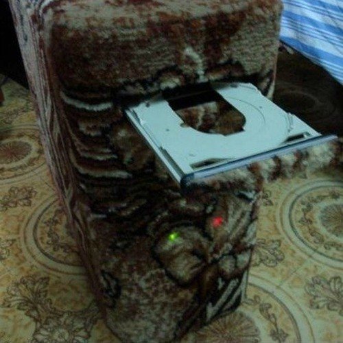 ComputerCareUSA's tweet photo. Want your desktop to get in on the Halloween action? Here's an idea for dressing it up. #ComputerScare https://t.co/chomDIO0Kc