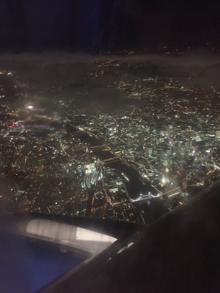Futurebapilot's tweet image. Stunning view of London this evening, arriving from Keflavik. (Thanks BA for the scratched fire exit window)😁@British_Airways